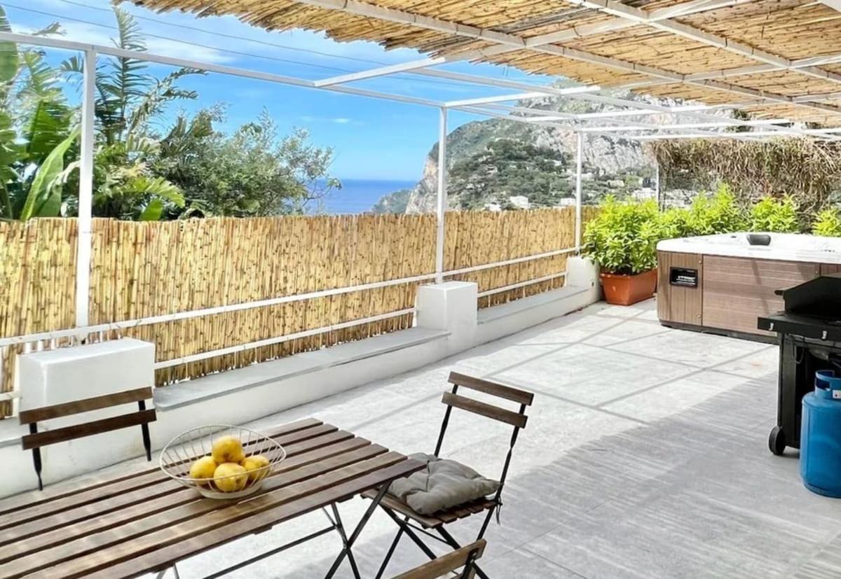 Apartamento Casa Nannina - Seaview Terrace With Jacuzzi In Capri Habitación foto